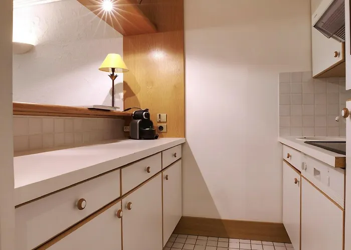 Daire Cosy Sur Les Pistes Avec Parking Prive - Fr-1-564-34 Courchevel